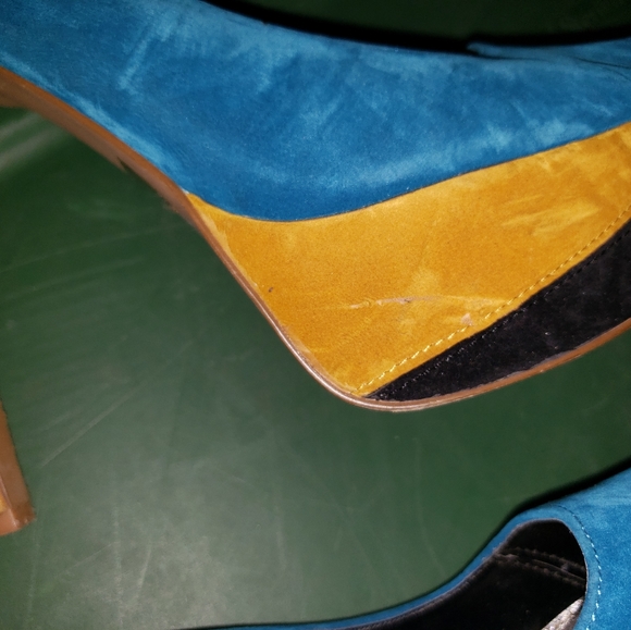 Shoe - Picture 8 of 8